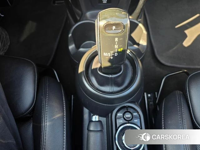 Mini Cooper Convertible id 3915610 из Кореи 9