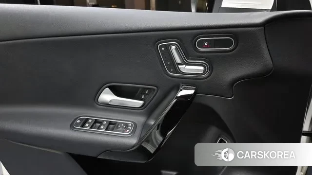 Mercedes-Benz A-Class W177 id 3598412 из Кореи 9