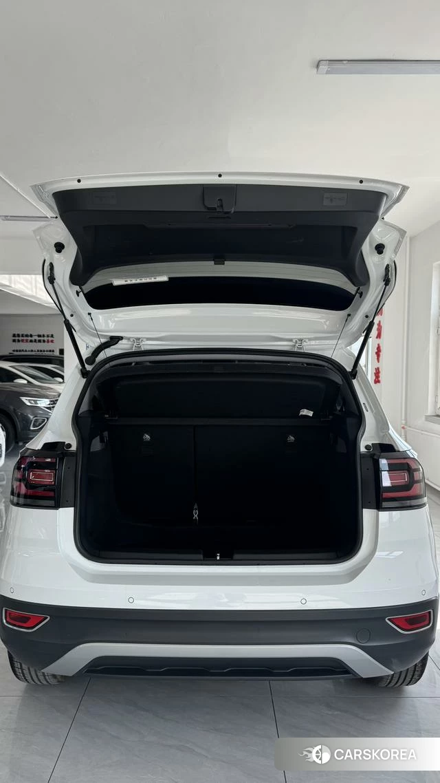 Volkswagen Exploring the shadow id 4265691 из Китая 9