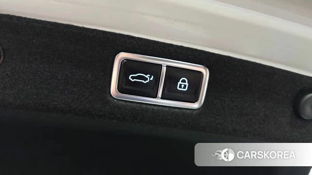 Hyundai Grandeur Hybrid (GN7) id 4353870 из Кореи 9