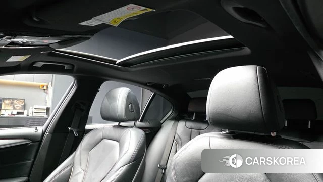 BMW 5 Series (G30) id 3821163 из Кореи 9