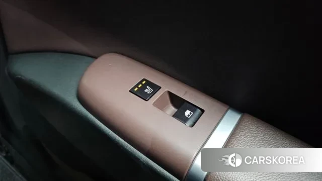 Hyundai Grandeur (GN7) id 3415895 из Кореи 9