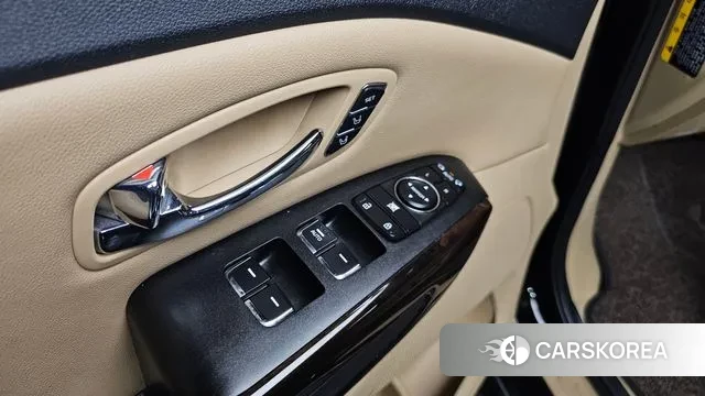 Kia The New Carnival id 3713526 из Кореи 9