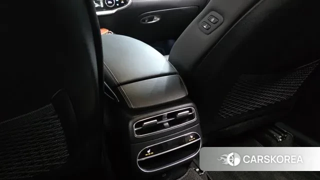 Genesis GV70 id 3697334 из Кореи 9