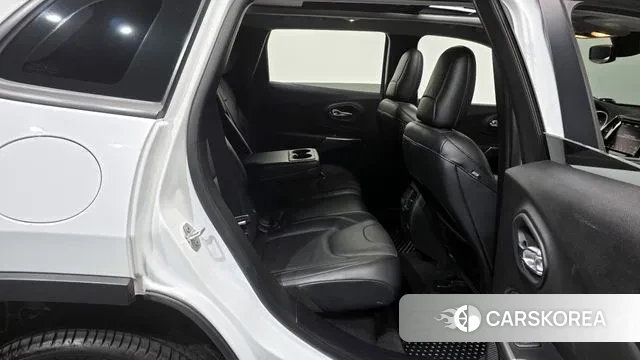 Jeep Cherokee (KL) id 3366204 из Кореи 9