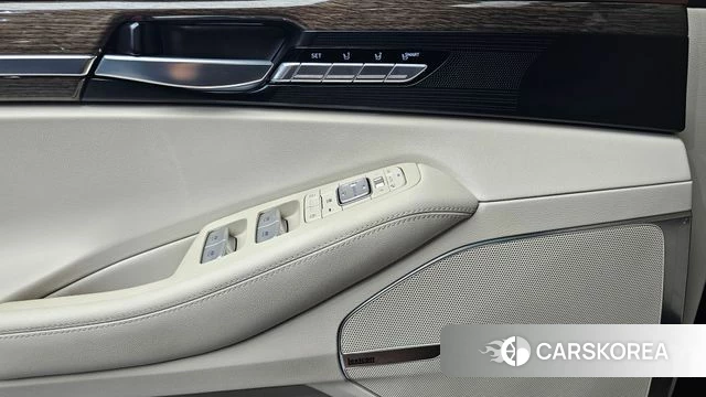 Genesis G90 id 4464981 из Кореи 9