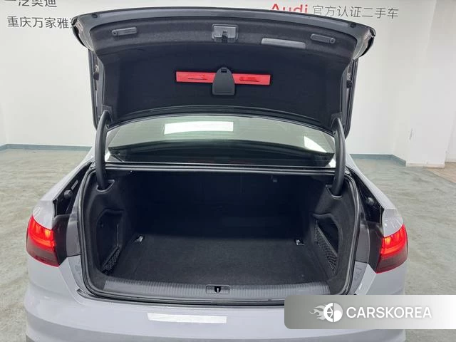 Audi A4L id 4182471 из Китая 9