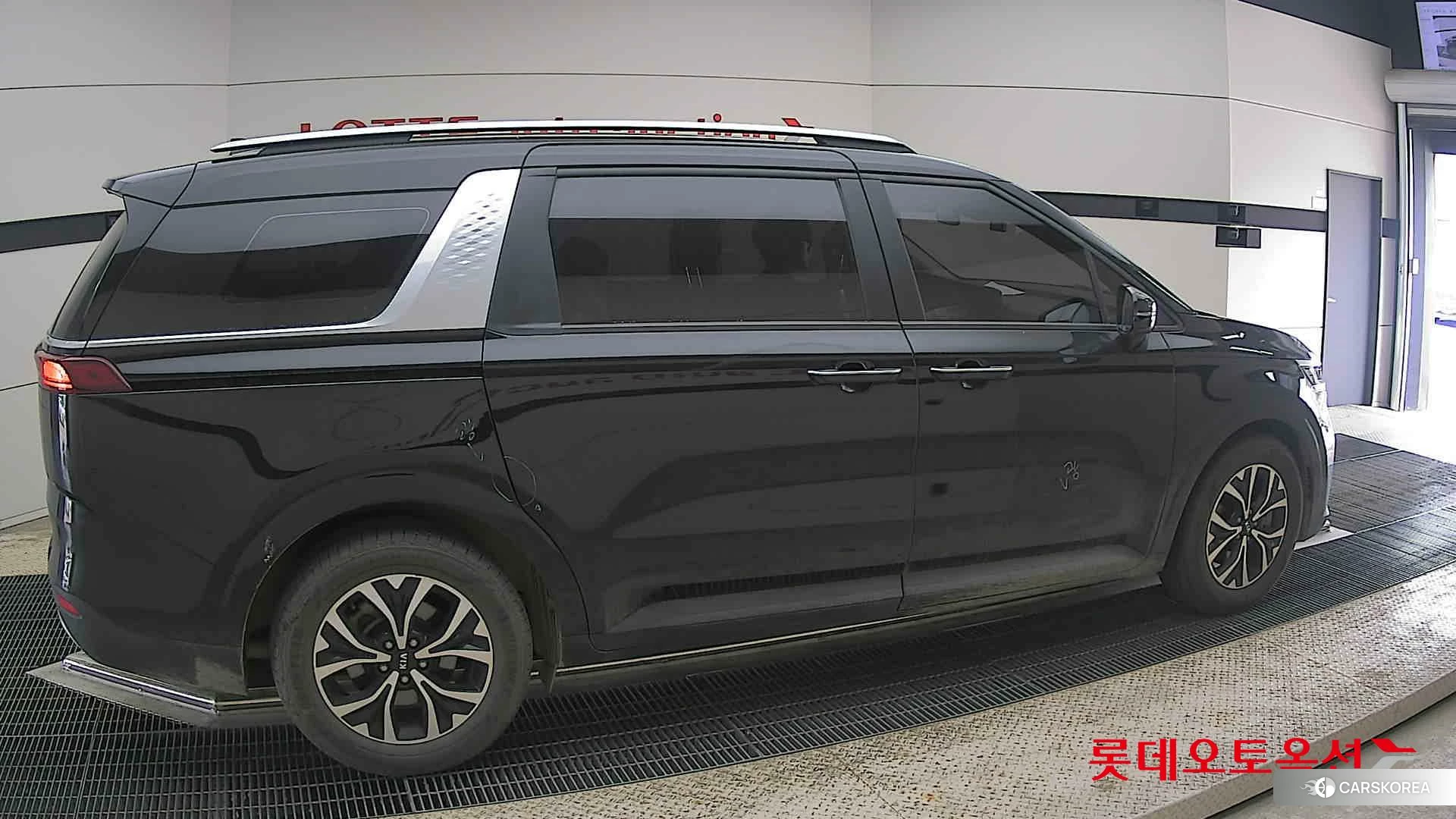 Kia Carnival id 4289634 из Кореи 9