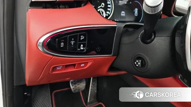 Genesis GV70 id 3043935 из Кореи 9