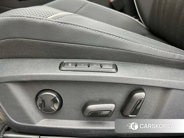 Volkswagen Passat id 4257710 из Китая 9