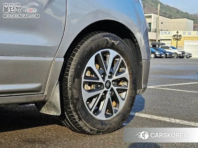 Hyundai The New Grand Starex id 3525595 из Кореи 9