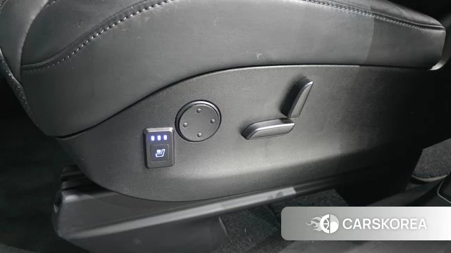 Tesla Model X id 3820526 из Кореи 9