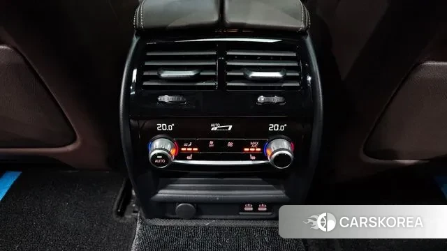 BMW 5 Series (G30) id 3703321 из Кореи 9