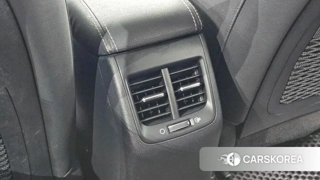 Kia Niro id 4900729 из Кореи 9