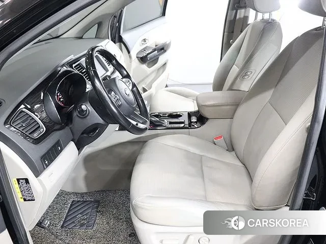 Kia The New Carnival id 3789538 из Кореи 9