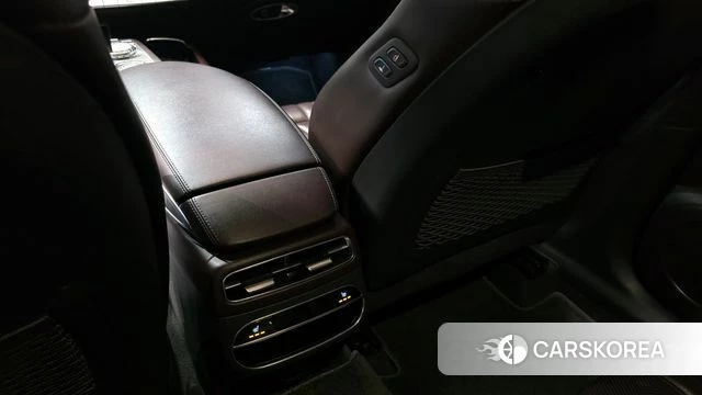 Genesis GV70 id 3819325 из Кореи 9