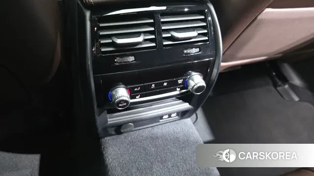 BMW 5 Series (G30) id 3634486 из Кореи 9