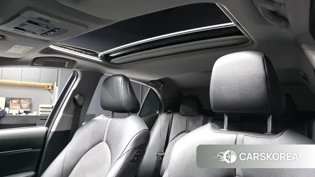 Toyota Camry (XV70) id 3684816 из Кореи 9