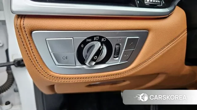 BMW 7 Series (G11) id 2990382 из Кореи 9