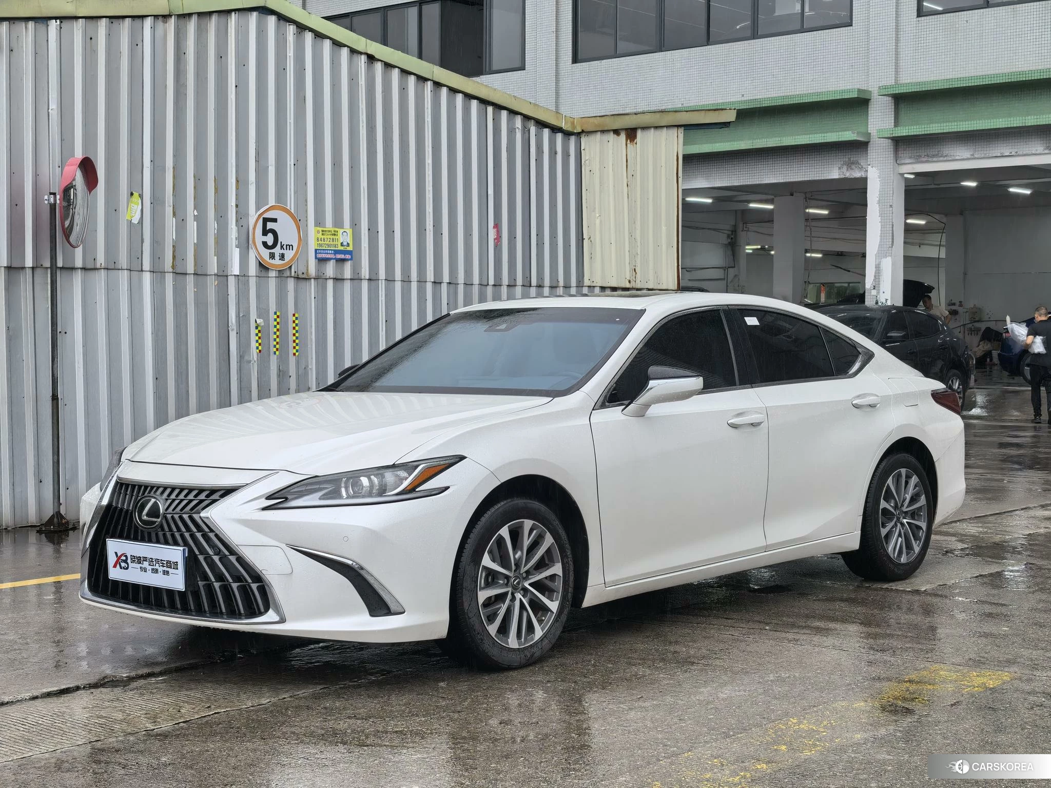 Lexus ES id 4468015 из Китая 9