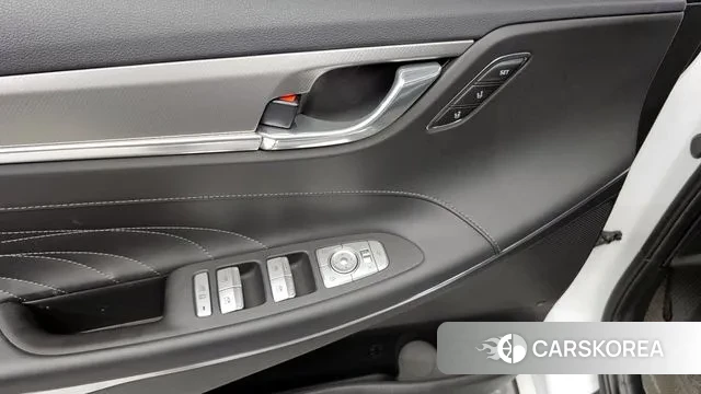 Hyundai The New Grandeur IG Hybrid id 3054763 из Кореи 9