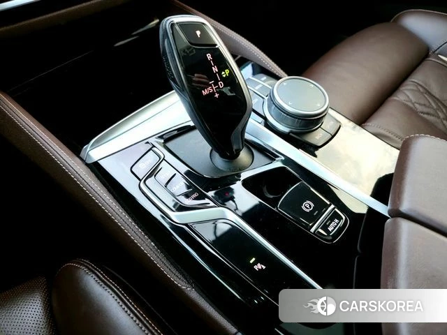 BMW 5 Series (G30) id 4186998 из Кореи 9