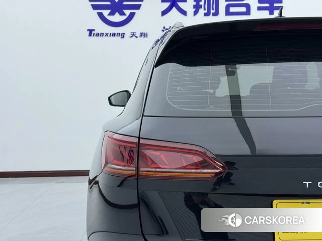 Volkswagen Touareg id 4271070 из Китая 9