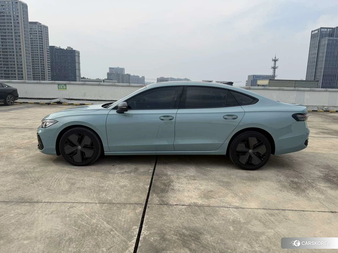 Volkswagen Passat id 4455176 из Китая 9