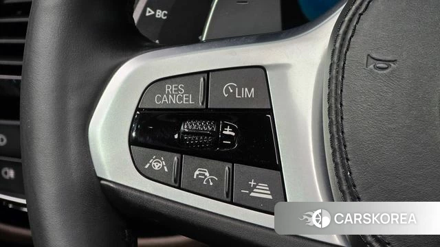 BMW 5 Series (G30) id 4930357 из Кореи 9