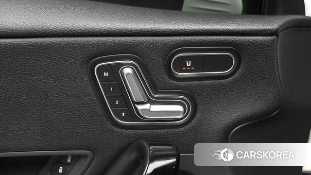 Mercedes-Benz A-Class W177 id 4429868 из Кореи 9