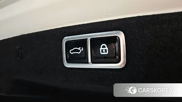 Hyundai Grandeur (GN7) id 3420483 из Кореи 9