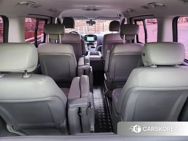 Hyundai The New Grand Starex id 3547739 из Кореи 9