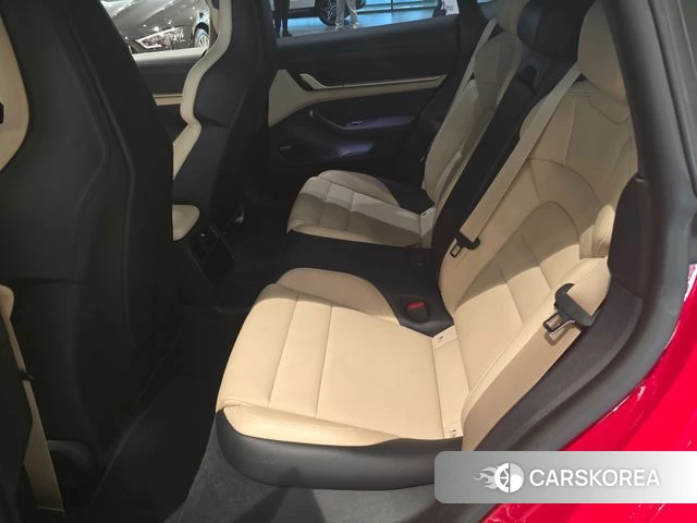 Porsche Taycan id 3964968 из Кореи 9