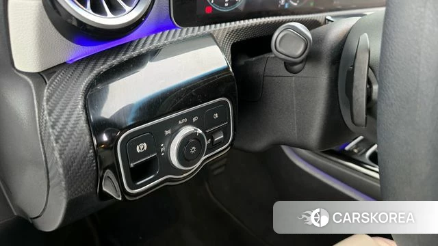 Mercedes-Benz A-Class W177 id 3843814 из Кореи 9