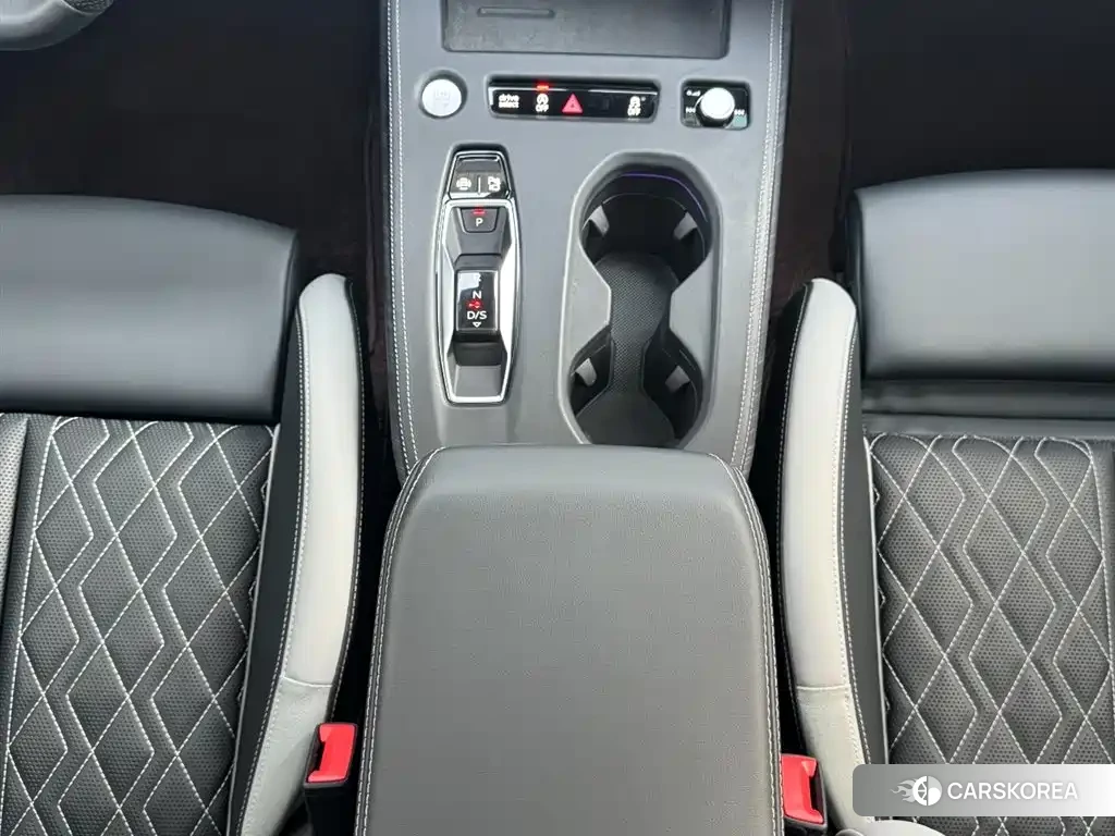 Audi A5L id 4600446 из Китая 9