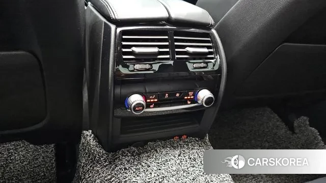 BMW 5 Series (G30) id 3598307 из Кореи 9