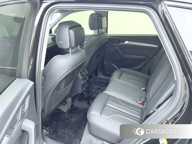 Audi Q5L id 4273375 из Китая 9