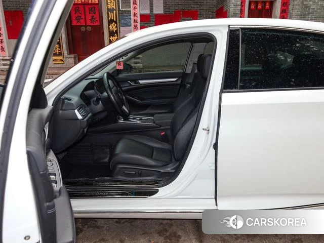 Honda Accord id 4348647 из Китая 9