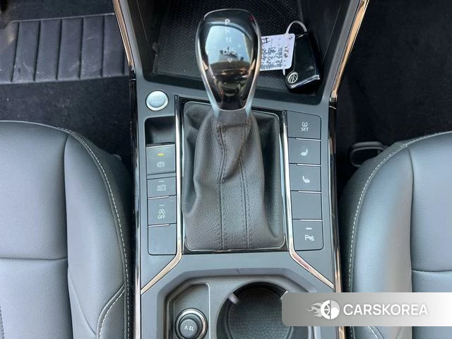 Volkswagen Passat id 3926969 из Китая 9