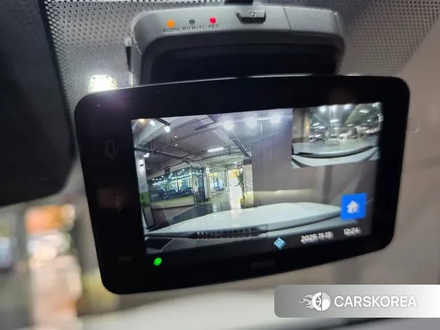 BMW 5 Series (G60) id 3359824 из Кореи 9