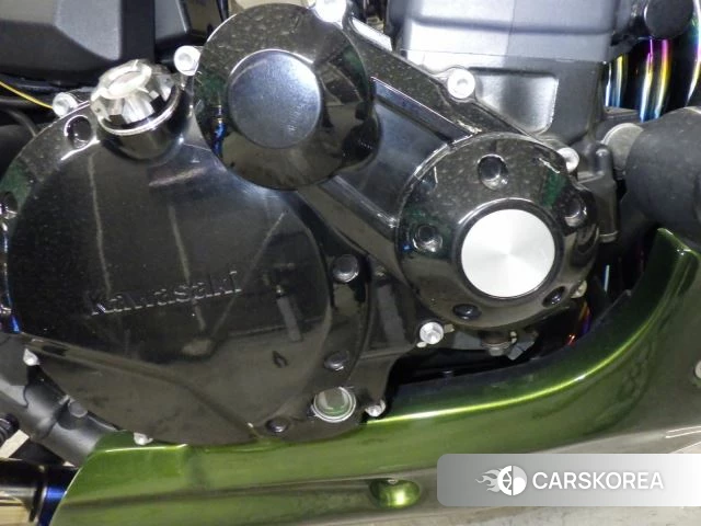 Kawasaki ZRX 1200 id 3950302 из Японии 9