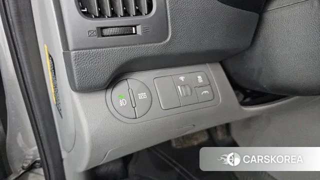 Hyundai The New Grand Starex id 3723263 из Кореи 9