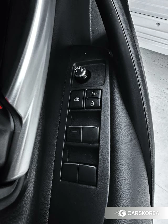 Toyota Corolla id 4320910 из Китая 9