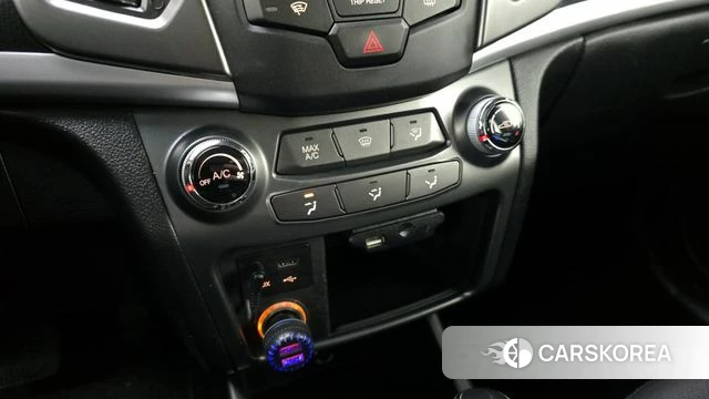 Ssangyong New Style Korando C id 3912060 из Кореи 9