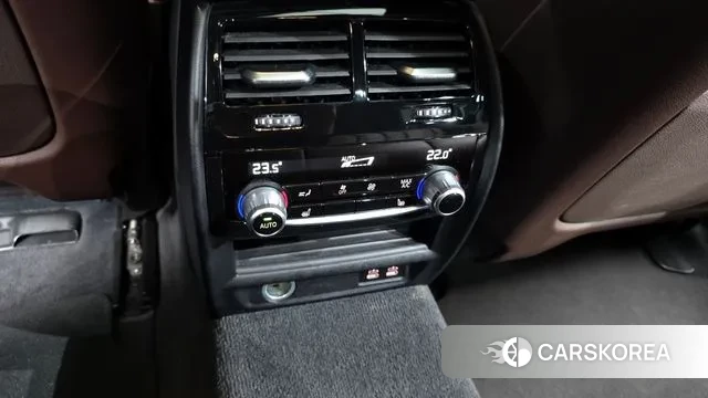 BMW 5 Series (G30) id 3366843 из Кореи 9