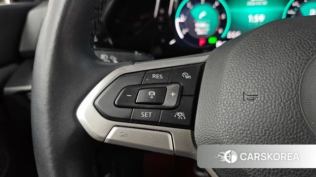 Volkswagen Golf 8th Generation id 3859461 из Кореи 9