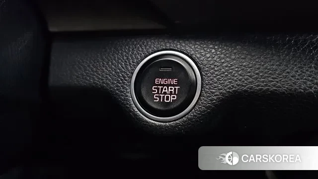 Kia Stonic id 2995702 из Кореи 9