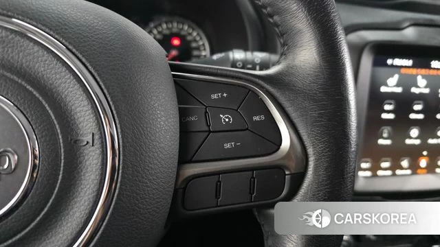 Jeep Renegade id 4179697 из Кореи 9