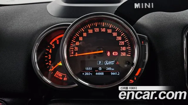 Mini Cooper D Countryman id 2790719 из Кореи 9