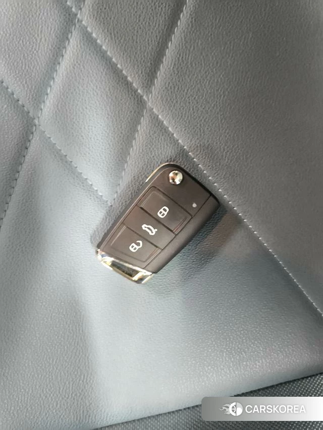 Volkswagen Lavida id 4211219 из Китая 9